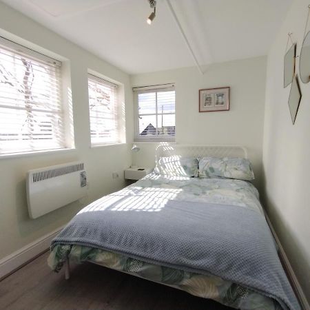 The Annexe Appartement Hawkedon Buitenkant foto
